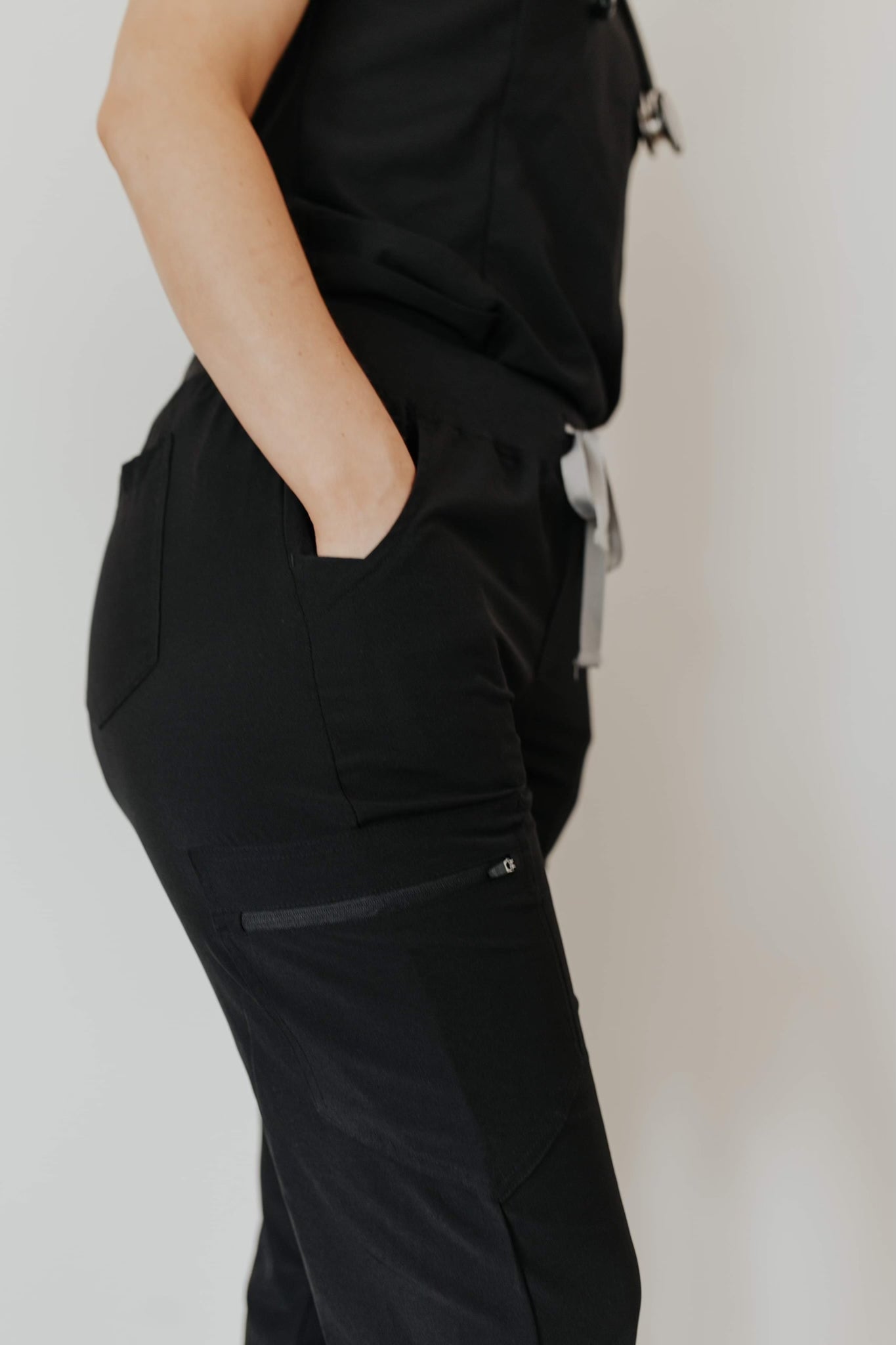 Lux Scrubs black stretchy comfortable affordable scrub jogger pants  with zippered pockets 